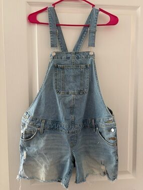Maternity Light Wash Denim Short Overalls